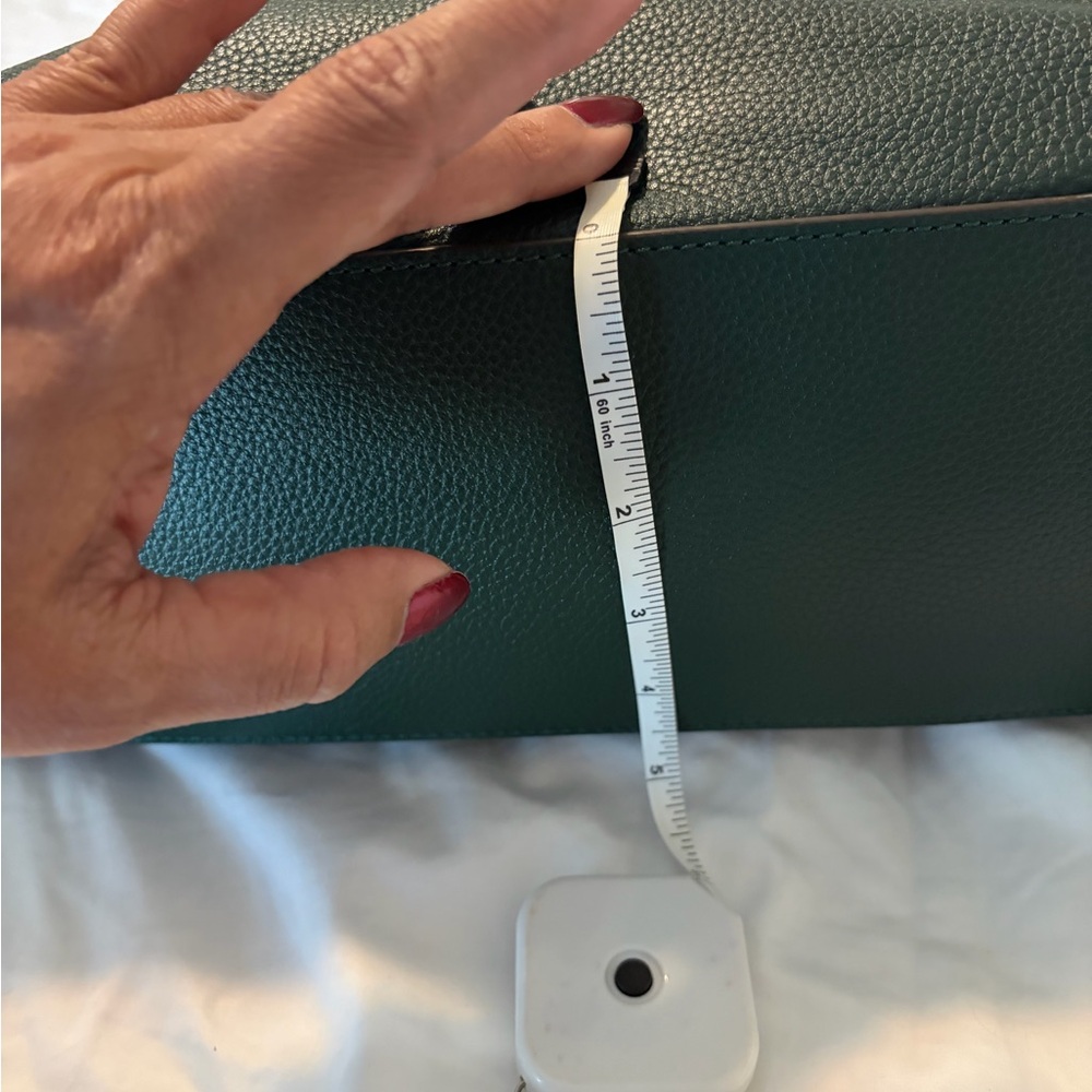 EUC Tory Burch Green Leather Shoulder Bag - Picture 12 of 13